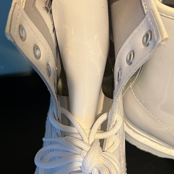 All White Patent Leather Dr. Martens NEW Sz 9 - Picture 3 of 7